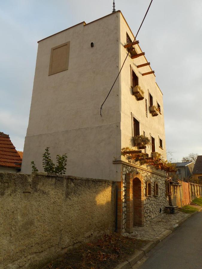 Appartamento V Zajecskej Vezi Zaječí Esterno foto
